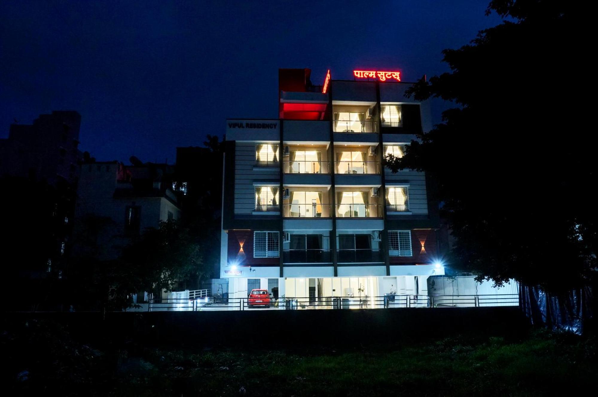 Palm Suites Baner- Indian Nationals Only Poona Buitenkant foto