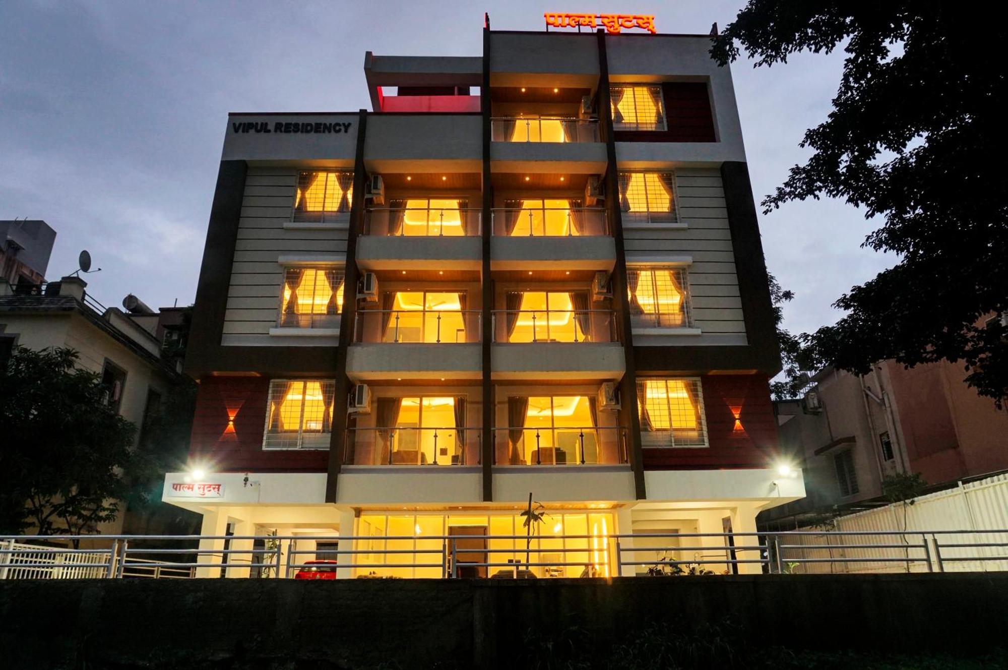 Palm Suites Baner- Indian Nationals Only Poona Buitenkant foto